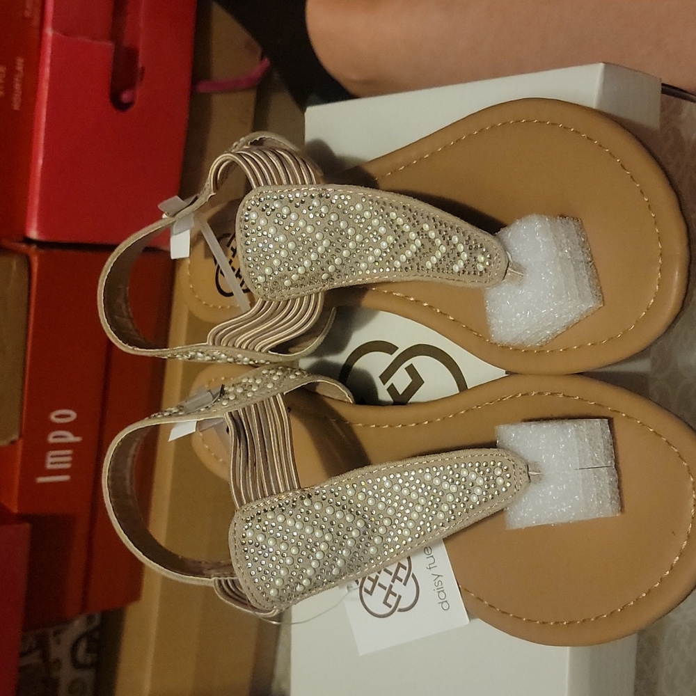 Daisy Fuentes Sandles